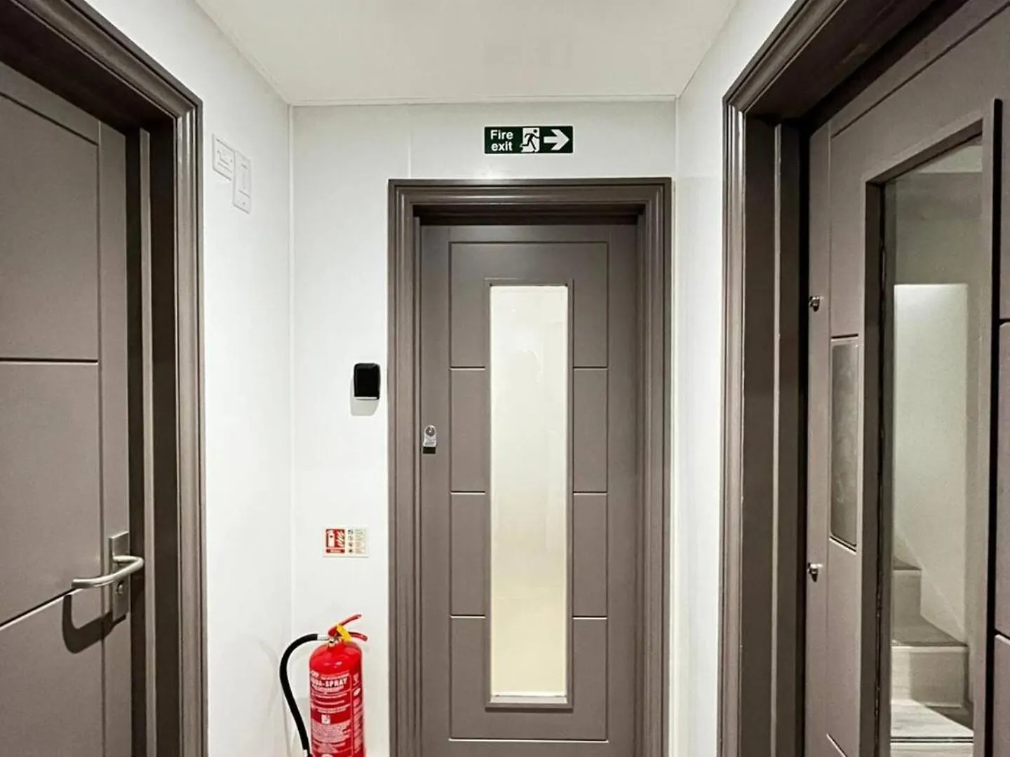 Aparthotel Apt 03 Beachside Beauty Central Studio Steps From Cafes Brighton United Kingdom